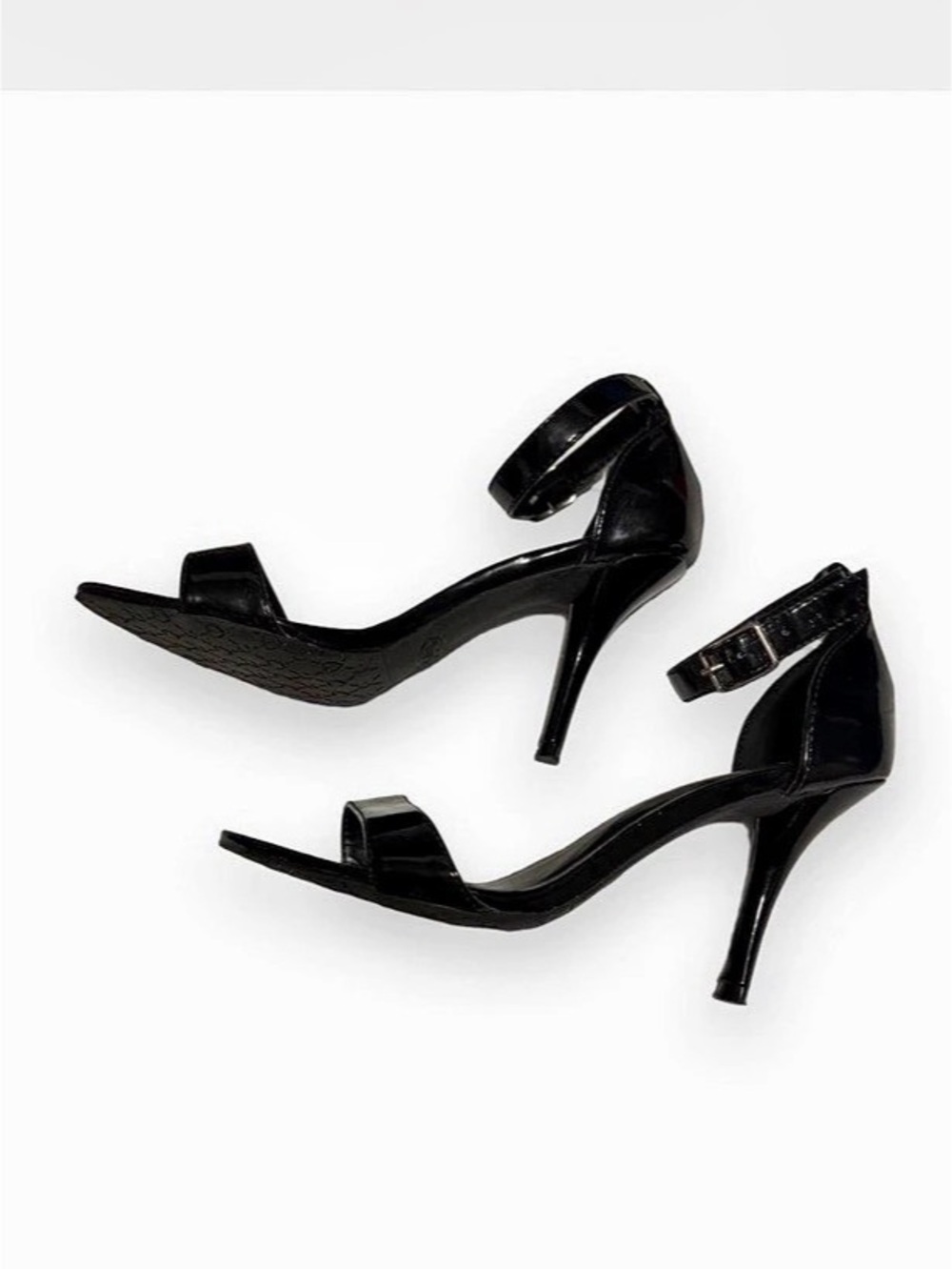 Candie's Black Pointed-Toe Heels